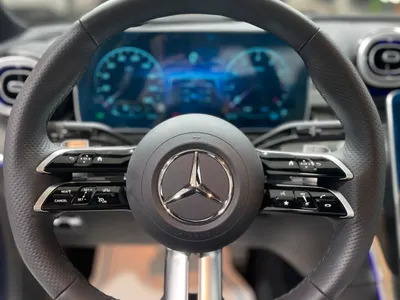 2025 Mercedes-Benz C 200