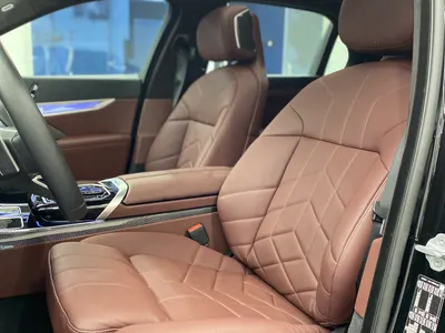 2025 BMW 7 Series 740i