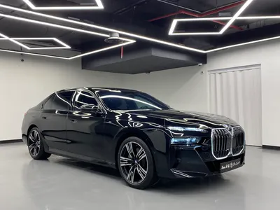 2025 BMW 7 Series 740i