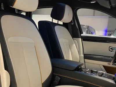 2025 Rolls-Royce Ghost