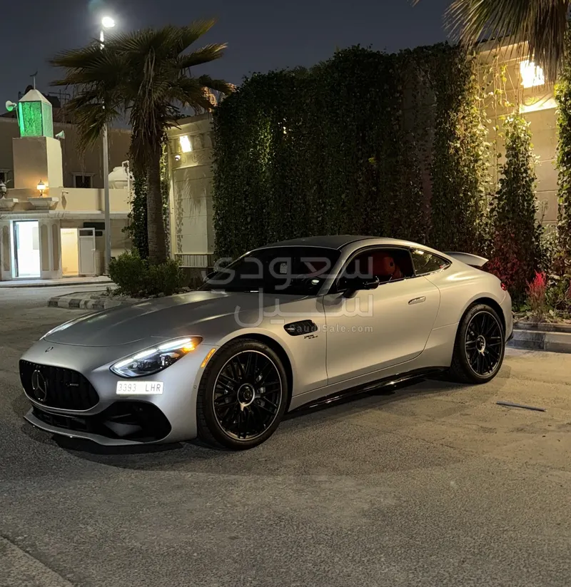 2025 Mercedes-Benz GT 43 AMG