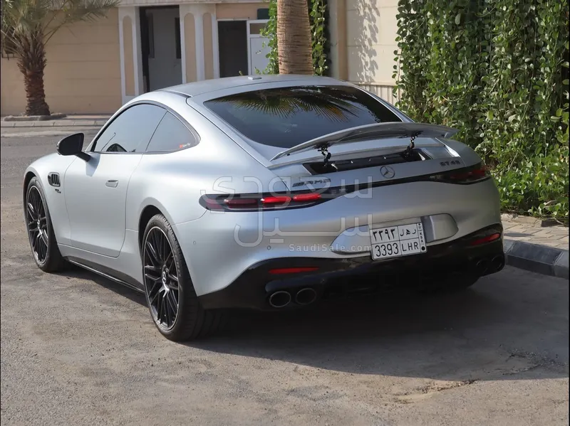 2025 Mercedes-Benz GT 43 AMG