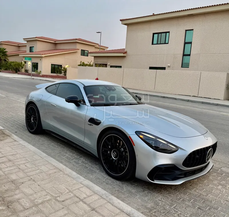 2025 Mercedes-Benz GT 43 AMG