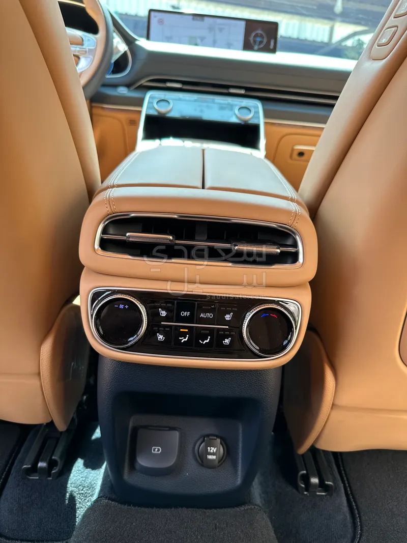 2024 Genesis GV 80