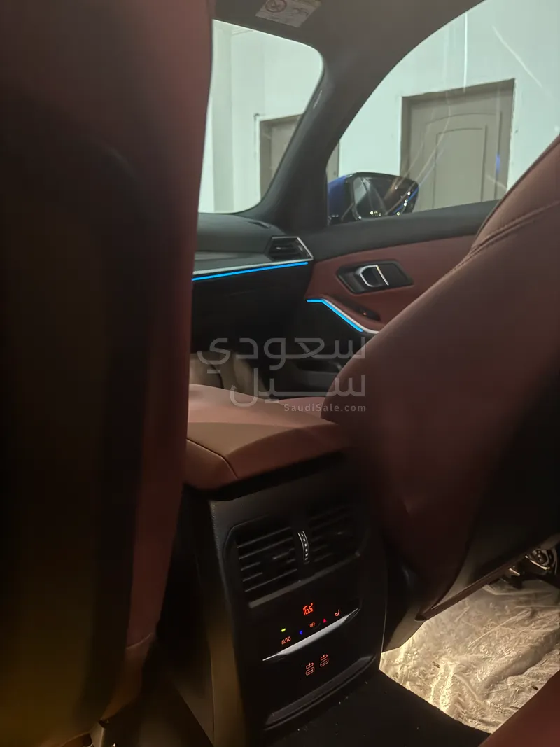 2024 بي ام دبليو الفئة الثالثة 320 أي