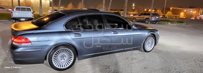 2007 بي ام دبليو الفئة السابعة 730 إل أي