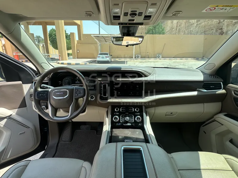 2022 GMC Yukon Denali