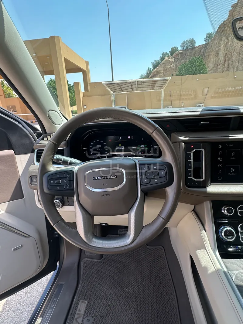 2022 GMC Yukon Denali