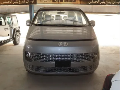 2025 Hyundai Staria