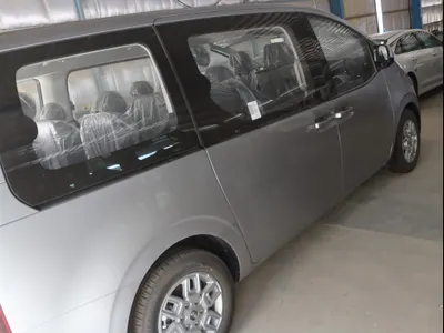 2025 Hyundai Staria