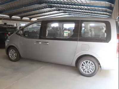 2025 Hyundai Staria