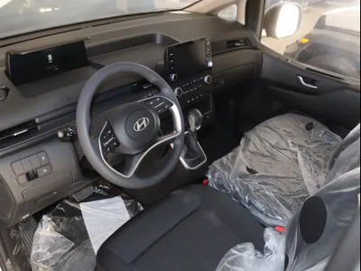 2025 Hyundai Staria