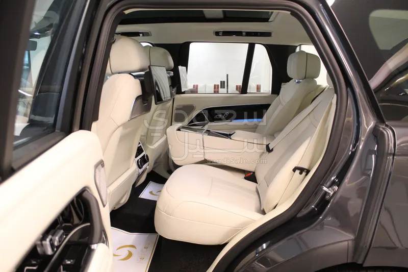 2025 Land Rover Range Rover Autobiography
