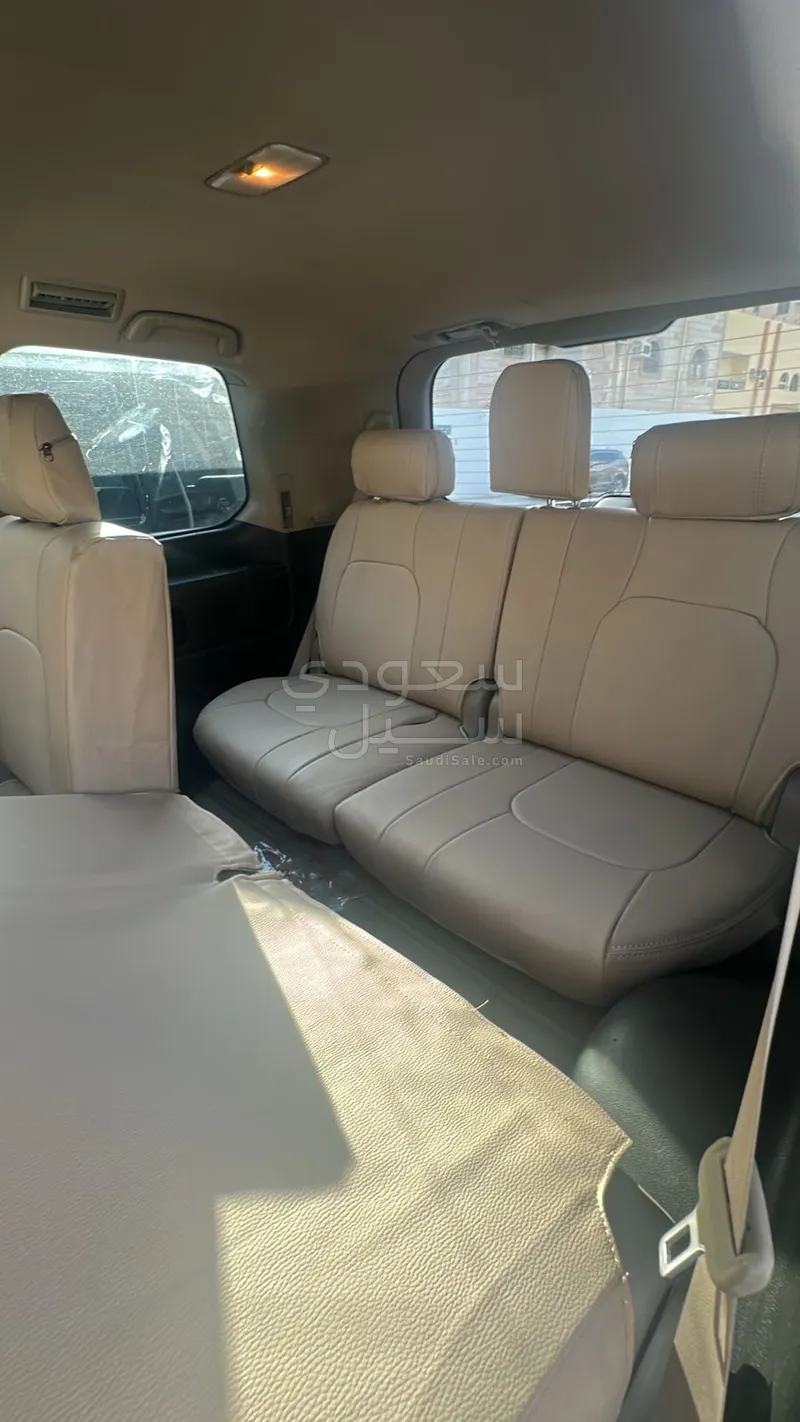 2011 Toyota Land Cruiser GXR