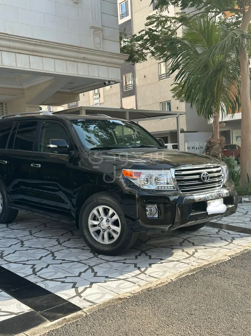 2011 Toyota Land Cruiser GXR