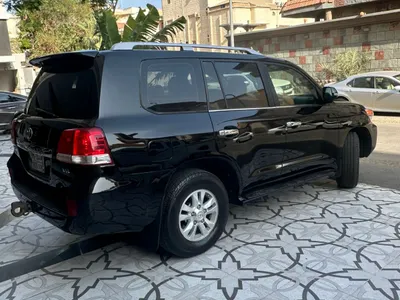 2011 Toyota Land Cruiser GXR