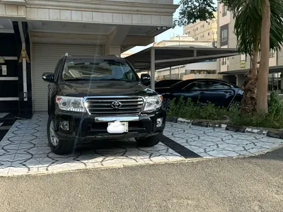 2011 Toyota Land Cruiser GXR