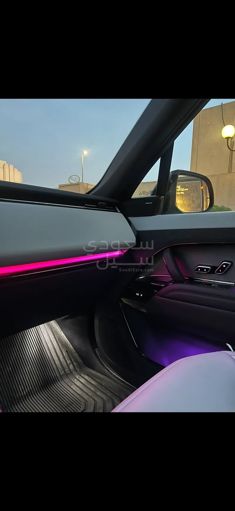 2023 لاند روفر رينج روفر سبورت اس اي