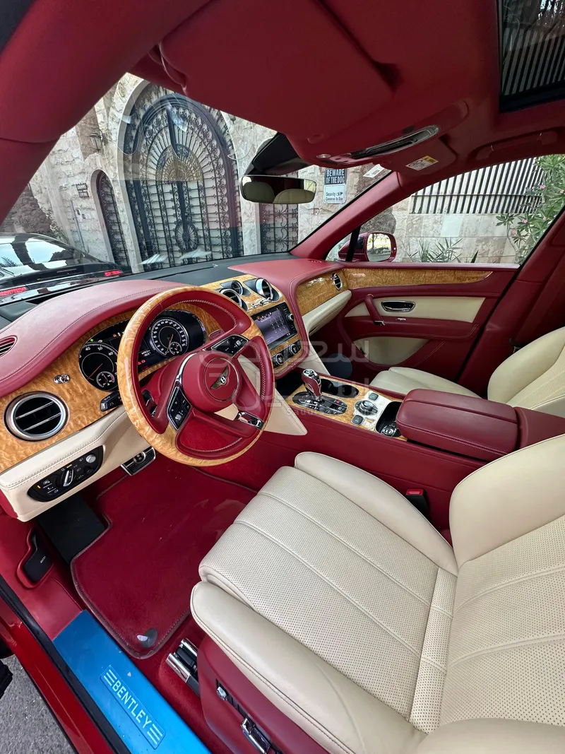 2020 Bentley Bentayga V8