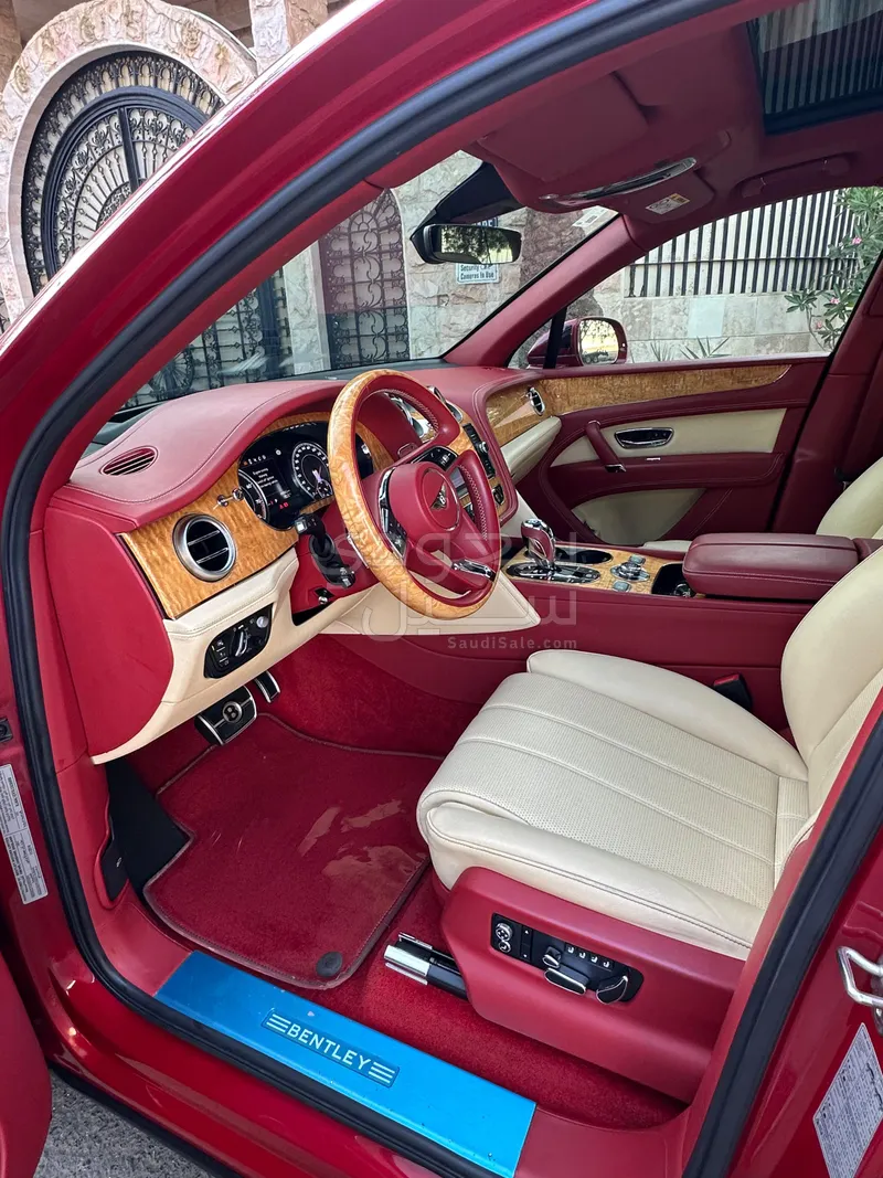 2020 Bentley Bentayga V8