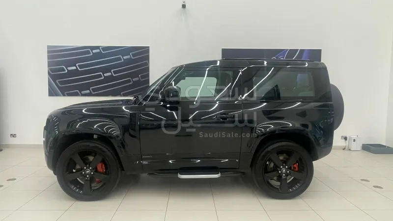 2024 Land Rover Defender 90