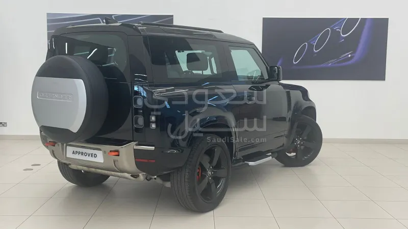 2024 Land Rover Defender 90