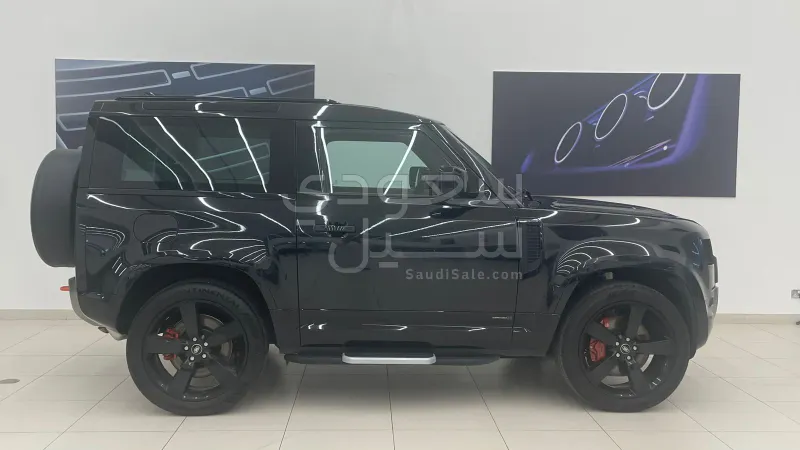 2024 Land Rover Defender 90