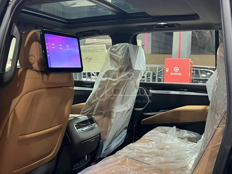 2025 Cadillac Escalade Premium
