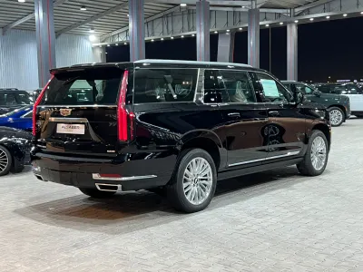 2025 Cadillac Escalade Premium