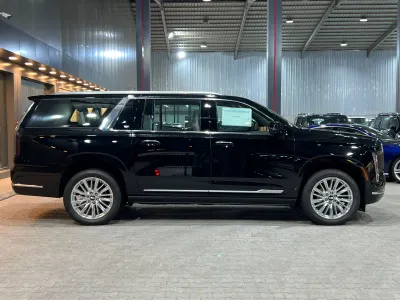 2025 Cadillac Escalade Premium
