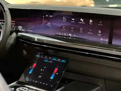 2025 Cadillac Escalade Premium