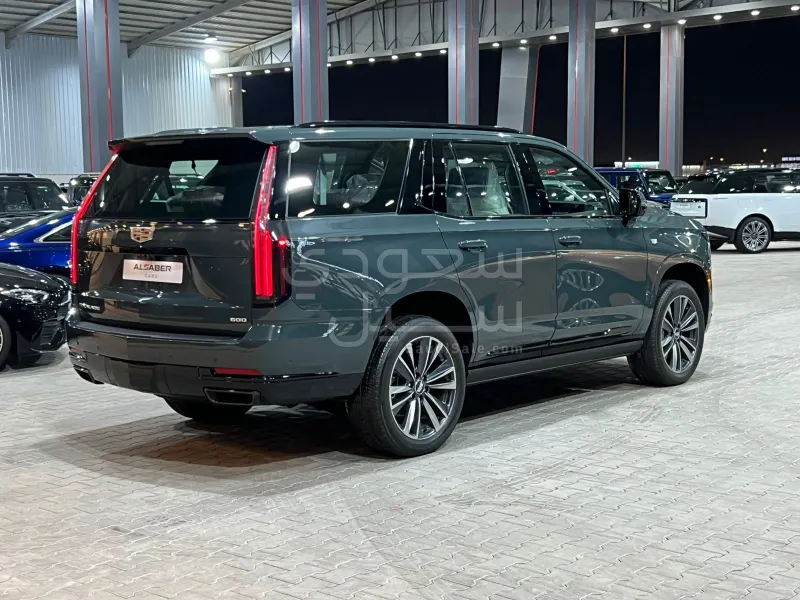2025 Cadillac Escalade Sport