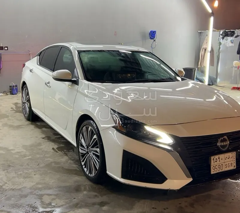 2023 Nissan Altima