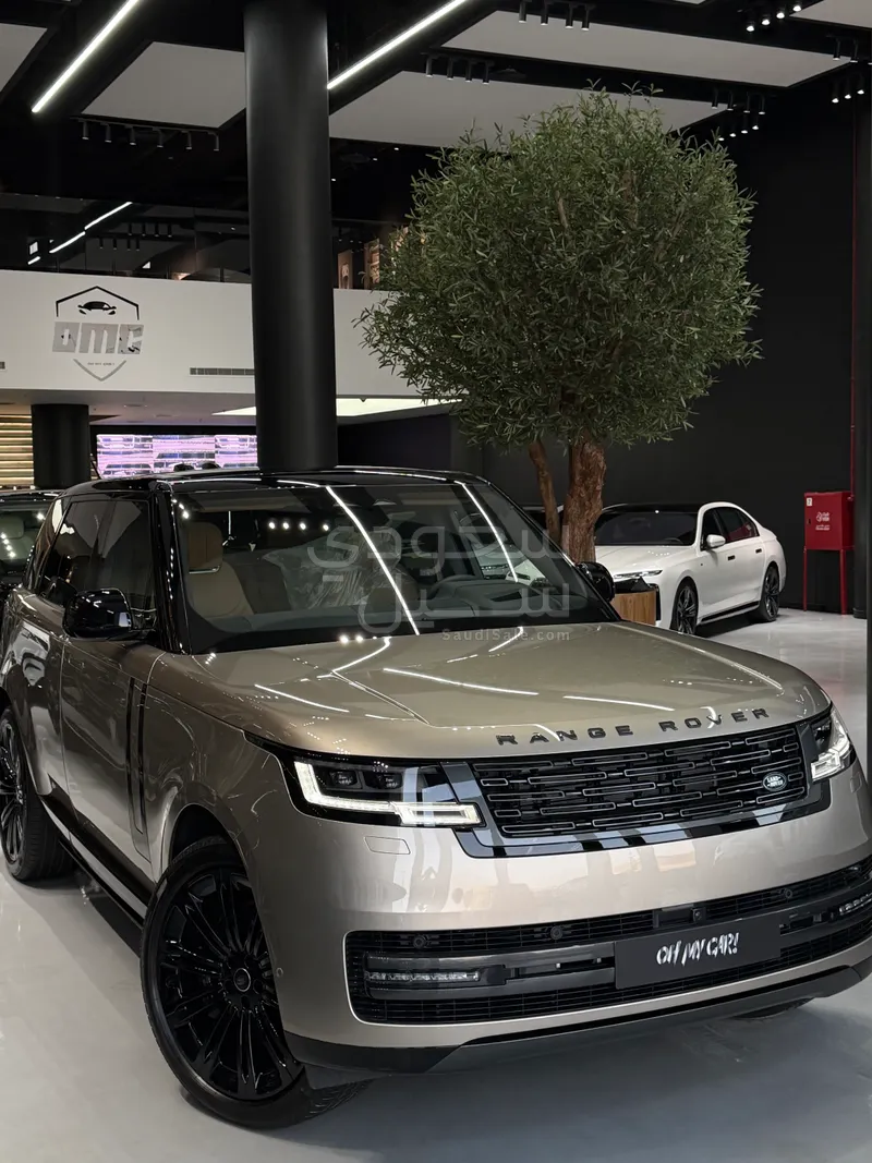 2025 Land Rover Range Rover HSE