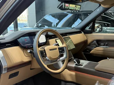 2025 Land Rover Range Rover HSE