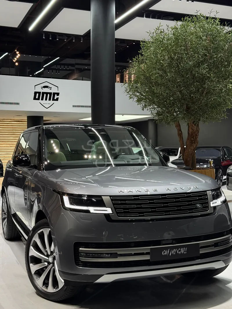 2025 Land Rover Range Rover HSE