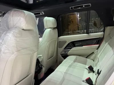 2025 Land Rover Range Rover HSE