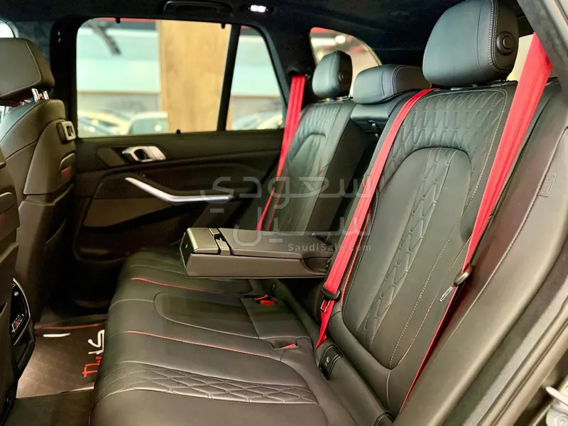 2023 BMW X Series 5 M Kit