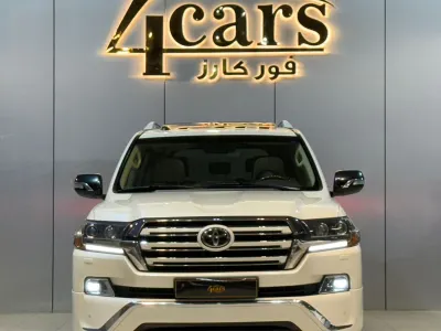 2017 Toyota Land Cruiser GXR