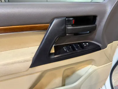 2017 Toyota Land Cruiser GXR