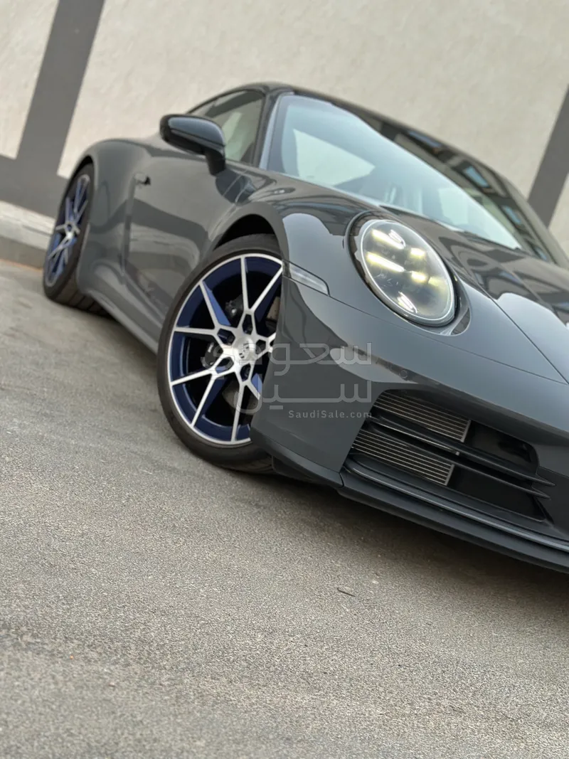 2025 Porsche 911 Carrera T