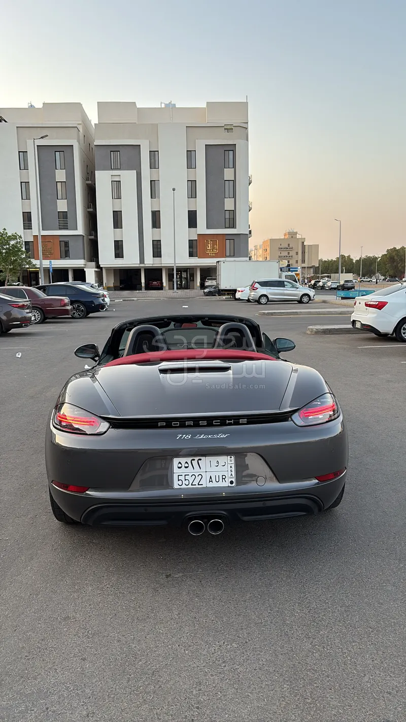 2024 بورش بوكستر
