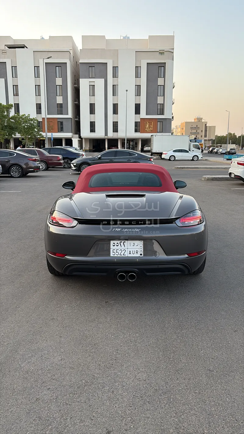2024 بورش بوكستر