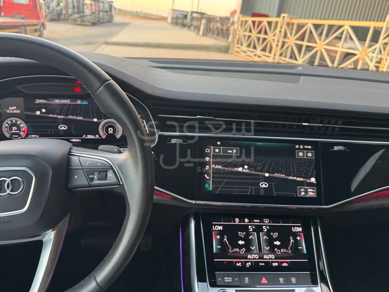 2021 Audi Q7 S line