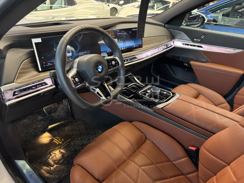 2025 BMW 7 Series 735Li