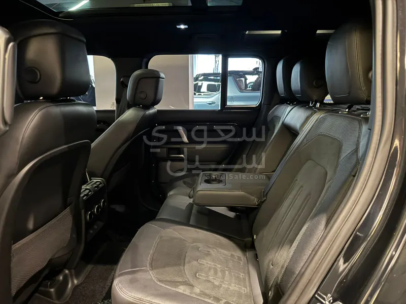 2023 Land Rover Defender
