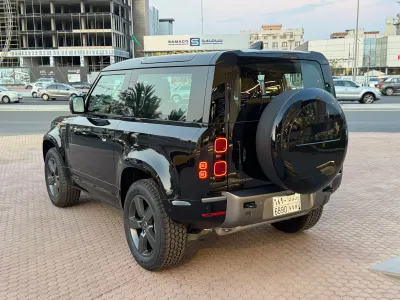 2025 Land Rover Defender