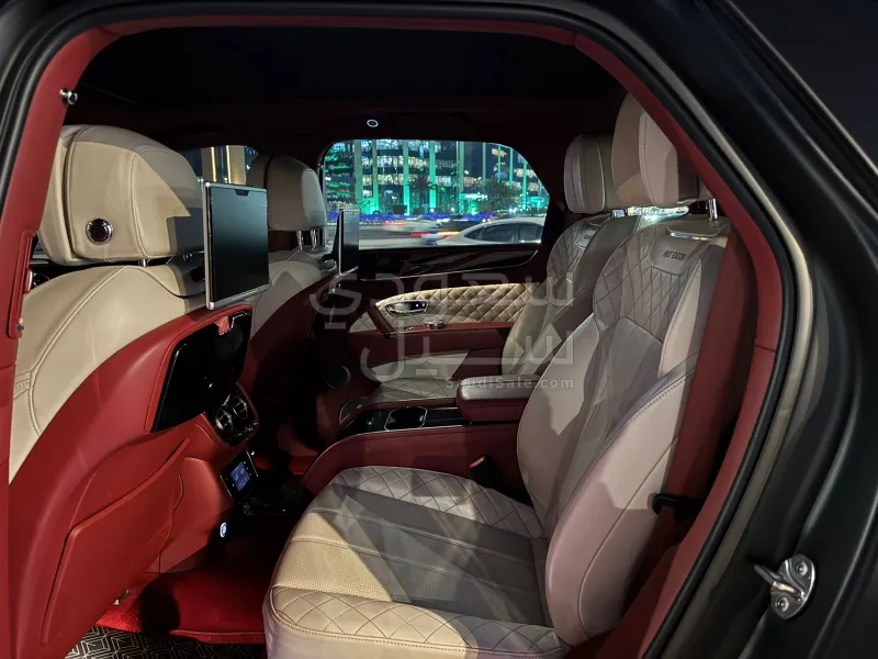 2022 Bentley Bentayga
