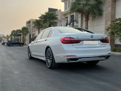 2017 بي ام دبليو الفئة السابعة 740 إل أي