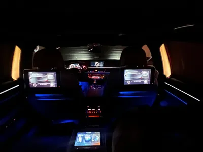2017 بي ام دبليو الفئة السابعة 740 إل أي